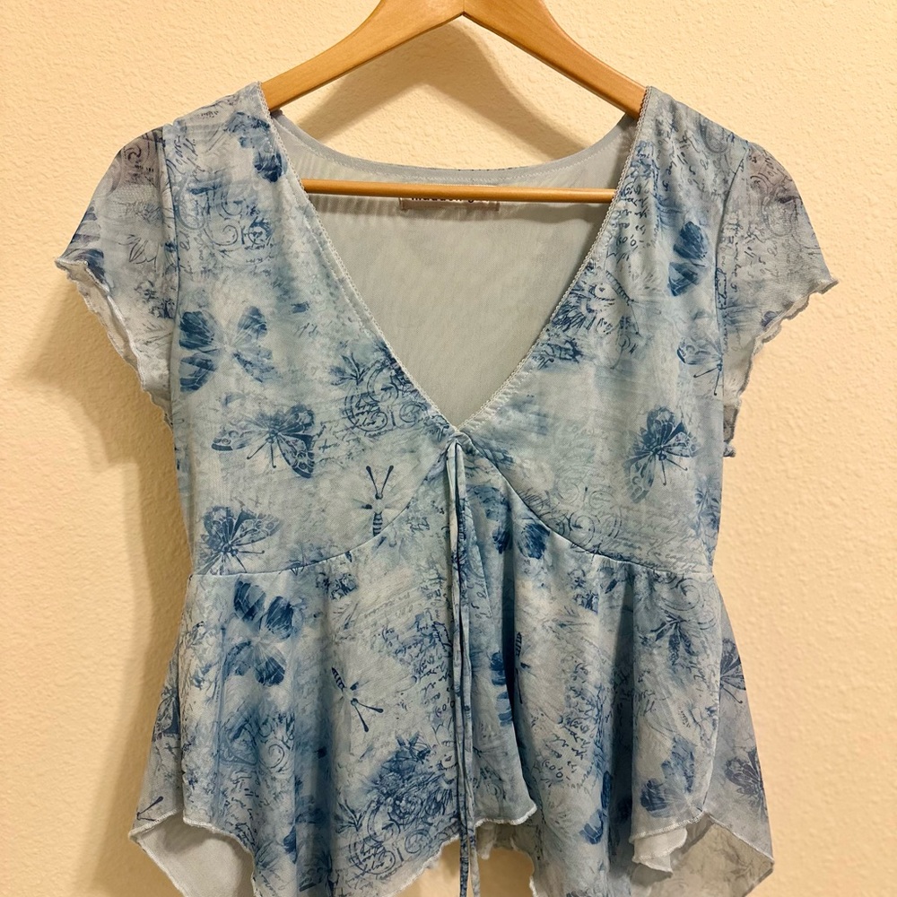 MADDEN GIRL blue butterfly flowy top